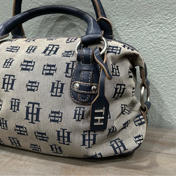 Vintage Authentic Tommy Hilfiger Satchel Handbag - Picture 5 of 10